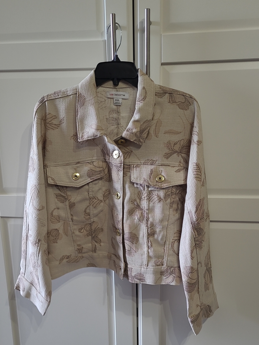 Liz Claiborne Light Weight Floral Pattern 2 Chest Button Pockets PXXL